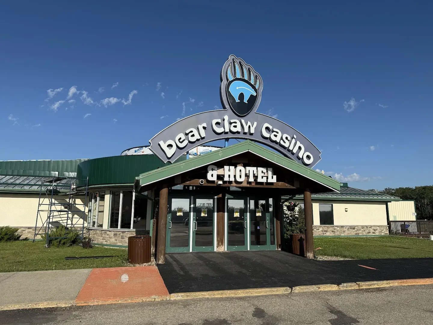 Bear Claw Casino & Hotel in Carlyle, Saskatchewan